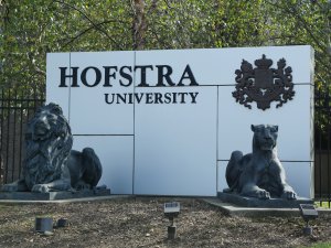 Hofstra University sign 