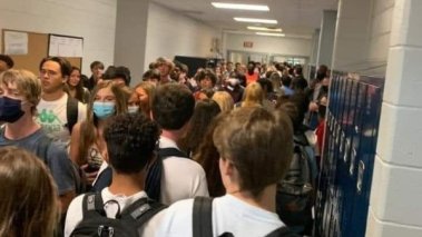One of two viral photos showing crowding at North Paulding High School in Georgia. Two students were suspended for sharing the photos on Twitter.