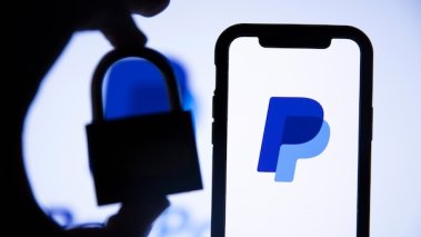 PayPal logo smartphone lock
