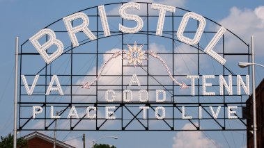 Bristol Virginia-Tennessee sign on State Street 