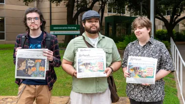Retrograde staffers handing out newspapers on the UT Dallas campus. From left to right: Retrograde editor Gregorio Olivares Gutierrez, UT Dallas alumnus André Averion, and Retrograde web editor Rainier Pederson.